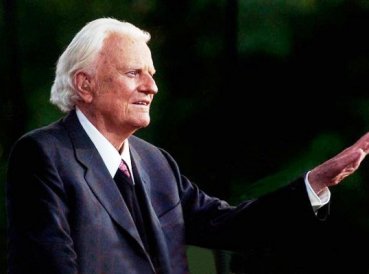 Billy Graham trae un mensaje de aliento para comenzar Año Nuevo