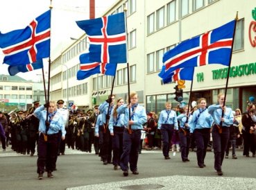 Investigación: 0% de jóvenes islandeses no creen que Dios creó el mundo