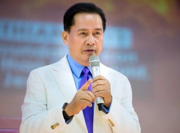 Hombre que afirma ser reencarnación de Jesús es detenido con fortuna