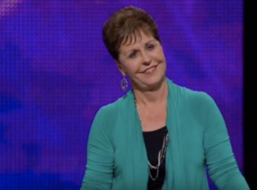 Joyce Meyer afirma que tatuarse no es pecado