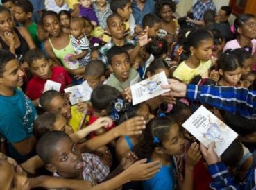 Misionero: “Muchos dividen una Biblia entre seis personas en Cuba”