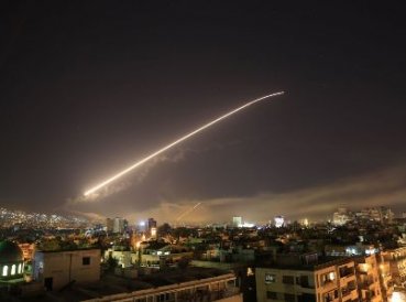 Inglaterra y Francia siguen a EEUU e inician ataques contra Siria