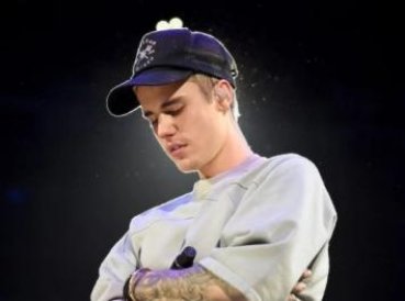 Justin Bieber: “La Pascua no es sobre un conejo, Jesús murió en la cruz por mis pecados”
