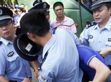 Cristiano habló sobre Jesús a policía mientras era golpeado, en prisión en China
