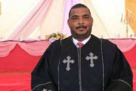 Pastor es arrestado por llamar pervertidos a los gays