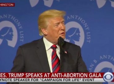 Trump cita la Biblia en un evento contra el aborto: “Toda vida tiene un propósito”