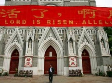 China cierra 100 iglesias en las últimas semanas