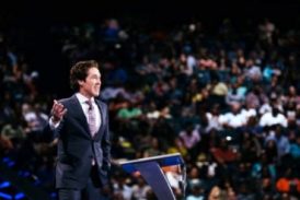 Revelan de cuánto es el puesto de la Iglesia Lakewood y cómo Joel Osteen lo gasta