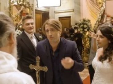 Actor dice que la Biblia es anticuada y desactualizada por no permitir matrimonio gay