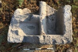 Arqueólogo dice haber encontrado relicario de restos mortales de apóstoles