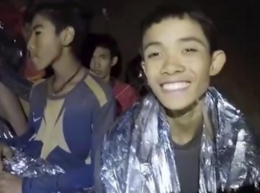 “No hay nada que Dios no pueda hacer”, dicen padres de niños rescatados de cueva  de Tailandia