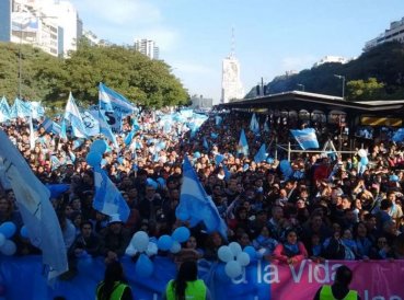 Más de 650 mil personas marcharon contra aborto en Argentina