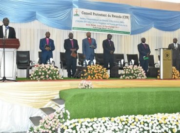 Ruanda quiere impedir a pastores convocar ayunos