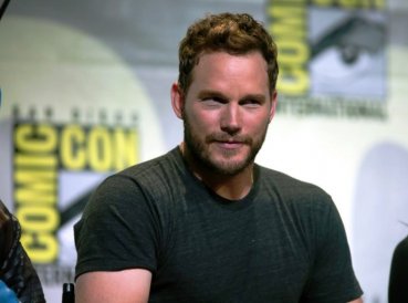Chris Pratt alienta la fe en Dios durante agradecimiento público