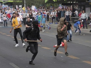 Anarquistas atacan violentamente Marcha por Jesús en Chile