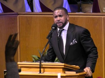 Amenaza de bomba interrumpe culto en iglesia bautista