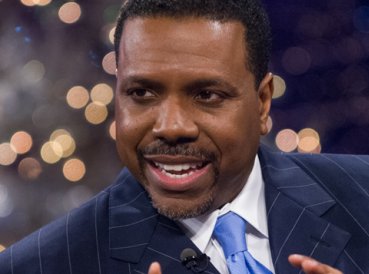 Creflo Dollar: Realice retiros de cuenta bancaria de Dios