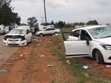 Insólito: Miembros de una iglesia se atacan entre sí