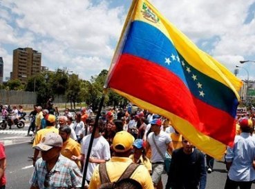 Pastor arrestado y acusado falsamente de tráfico en Venezuela