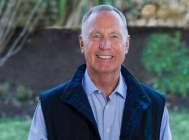 Max Lucado dice que sufrió abuso sexual “por un líder comunitario”