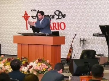 Pastor: cristianos “ávidos en Netflix, pero sin “hambre de Dios”