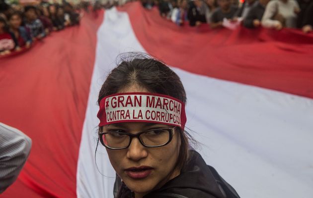 La corrupción resiste el paso del tiempo y los cambios políticos