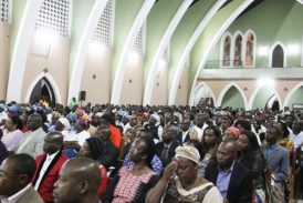 Angola cierra más de mil iglesias consideradas “sectas” y clandestinas