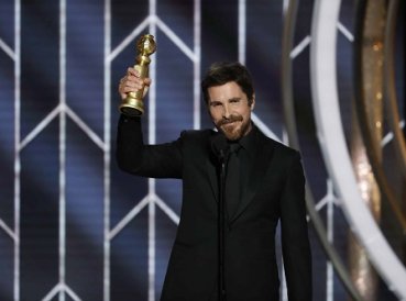 Christian Bale gana Globo de Oro y agradece a Satanás por la inspiración