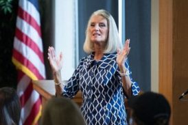 Franklin Graham pide oraciones por su hermana Anne Graham