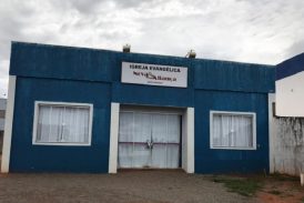 Pastor golpeado con machete mientras oraba en la iglesia