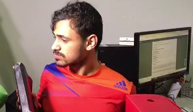 Asesino se entrega a la policía tras escuchar a Dios en la radio