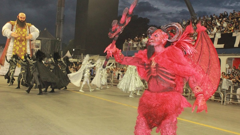 Actor que interpretó a Satanás venciendo a Jesús no está muerto, noticia falsa se viraliza